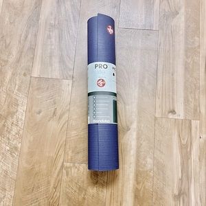 PROLITE® YOGA MAT 4.7MM in Color Black Magic {Purple}